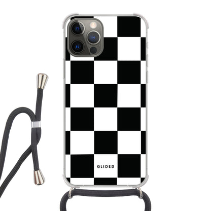 Classic Chess - iPhone 12 Handyhülle Crossbody case mit Band